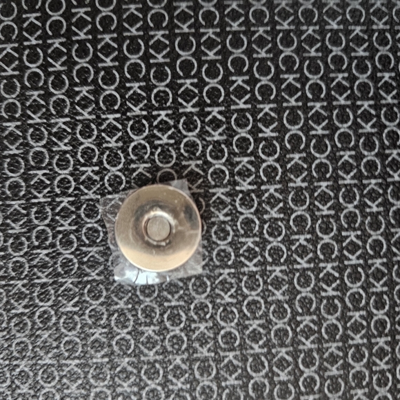 Calvin Klein belt bag! - Picture 4 of 7